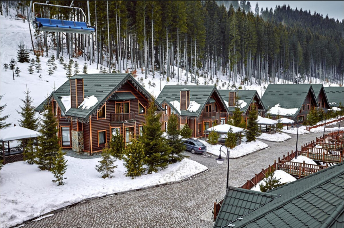 Vacanțele în Laponia, o nouă modă în sezonul rece. Cât plătesc turiștii pentru un sejur pe tărâmul lui Moș Crăciun