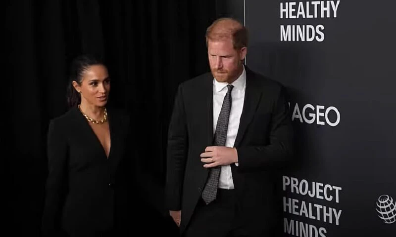 Anxietate pe covorul roșu. Prințul Harry surprinde la gala din New York