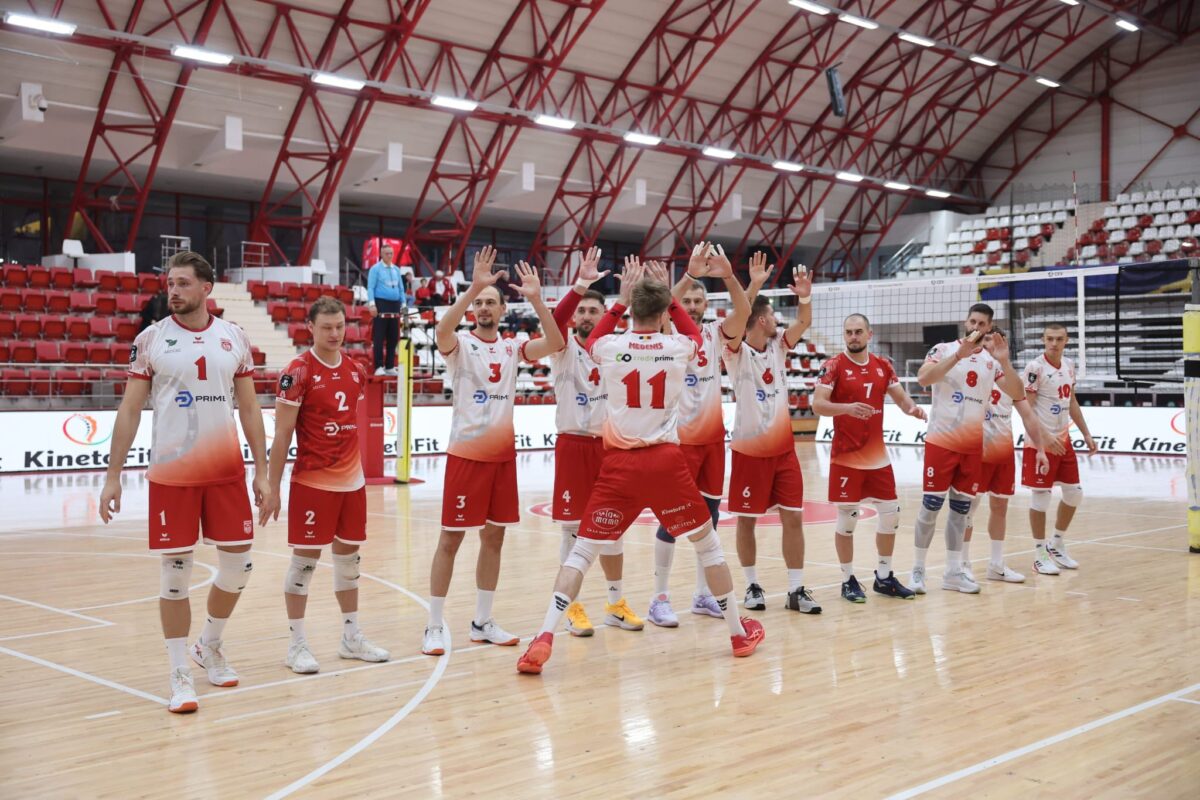 Nicolae Ghionea și colegii de echipă