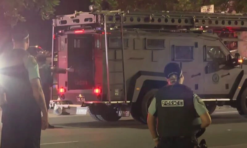 Atac armat în Sydney. Au fost trase 100 de focuri de armă și 20 de persoane au fost rănite