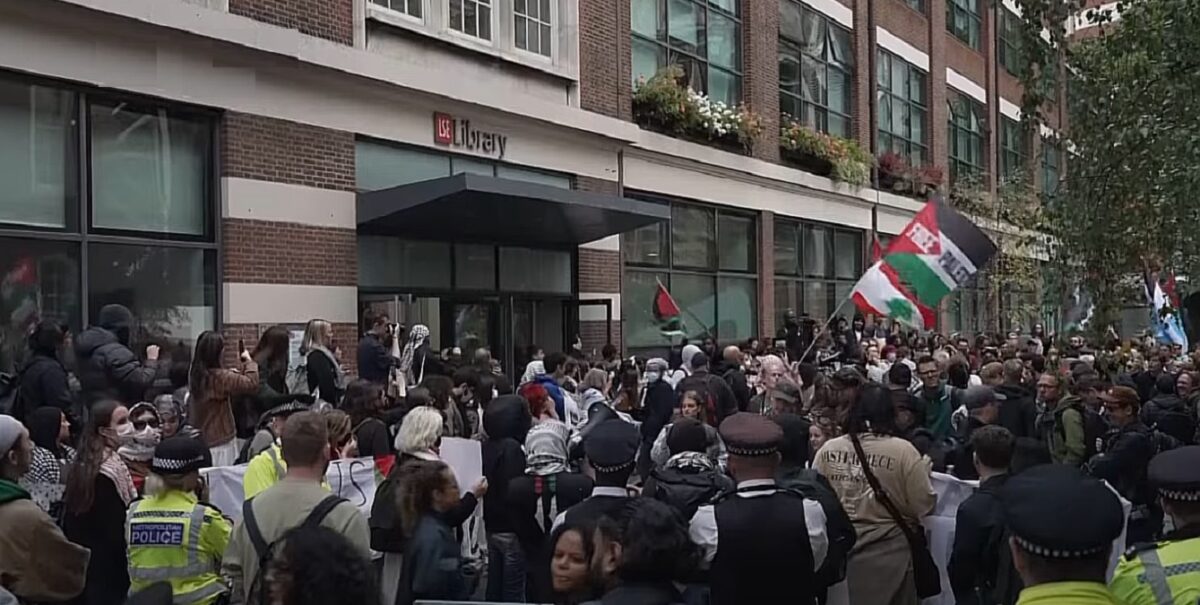 Starmer condamnă, în sfârșit, antisemitismul din campusurile studențești