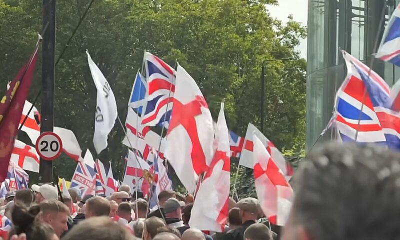 Sistemul de azil britanic, un eșec de miliarde. Parlamentarii cer reformă urgentă