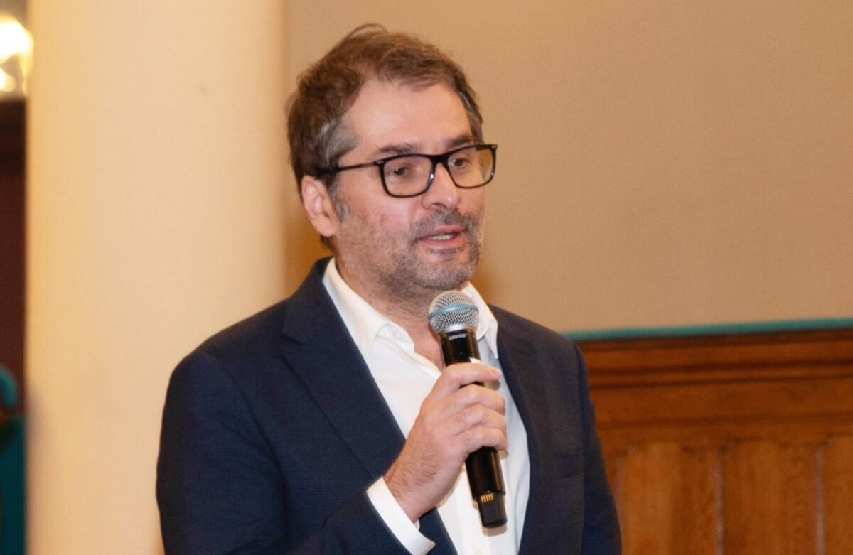 Economistul Radu Georgescu, despre „Doreii” din imobiliare: „Pe hârtie arată super profit, în realitate e super gaură”