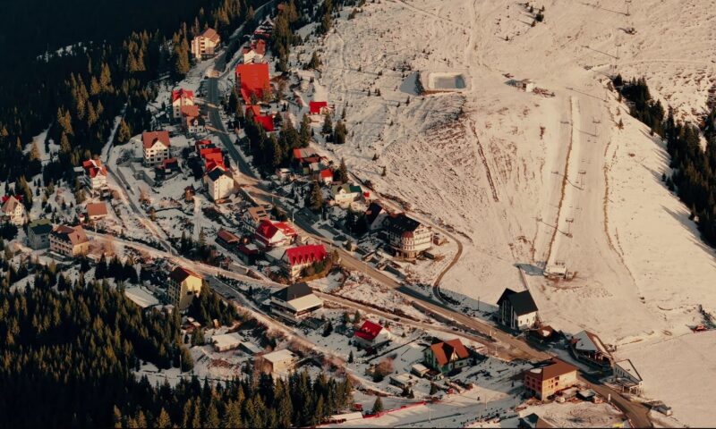 Două noi stațiuni în România. Povestea locurilor care urcă spre cer