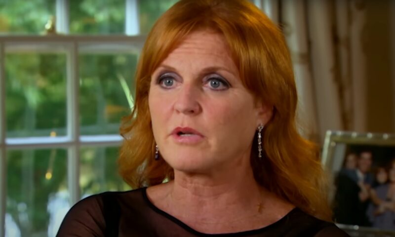 Sarah Ferguson înfurie internauții. Titulatura regală, motiv de dispută în online
