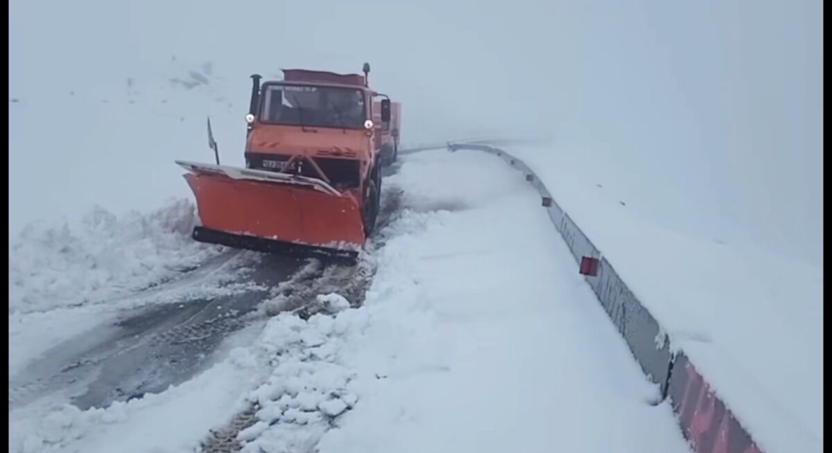 Transalpina, afectată de vremea severă. CNAIR închide un nou tronson