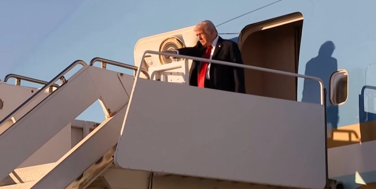 Viața lui Trump, din nou amenințată. S-a descoperit un post de tragere către Air Force One