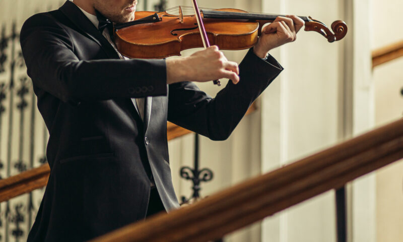 Violonistul Varujan Cozighian a murit la 89 de ani