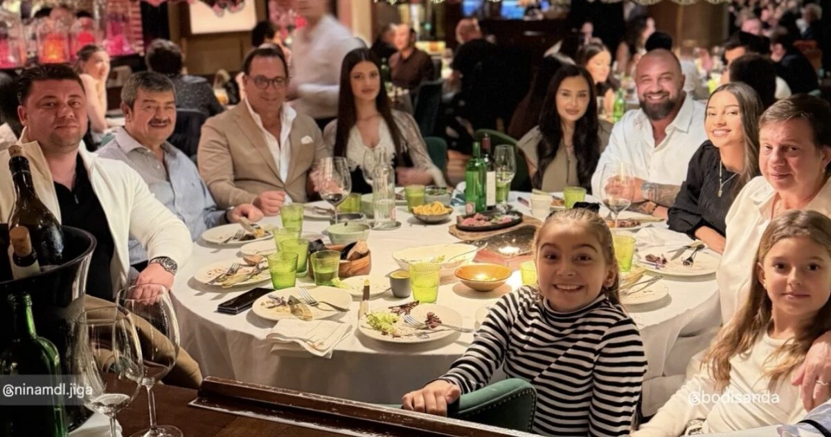 Iubita lui Bodi a trecut la nivelul următor. I-a cunoscut familia și a participat la ziua fetei lui, la Madrid.