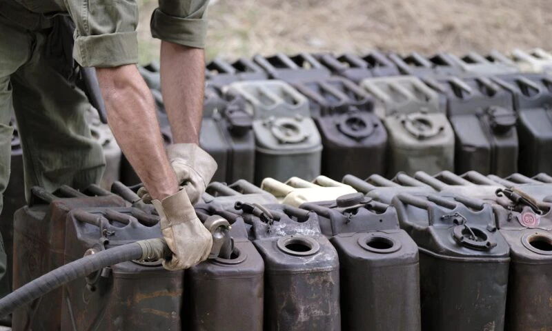 Prețul petrolului a crescut după sancțiunile SUA împotriva companiilor rusești Lukoil și Rosneft