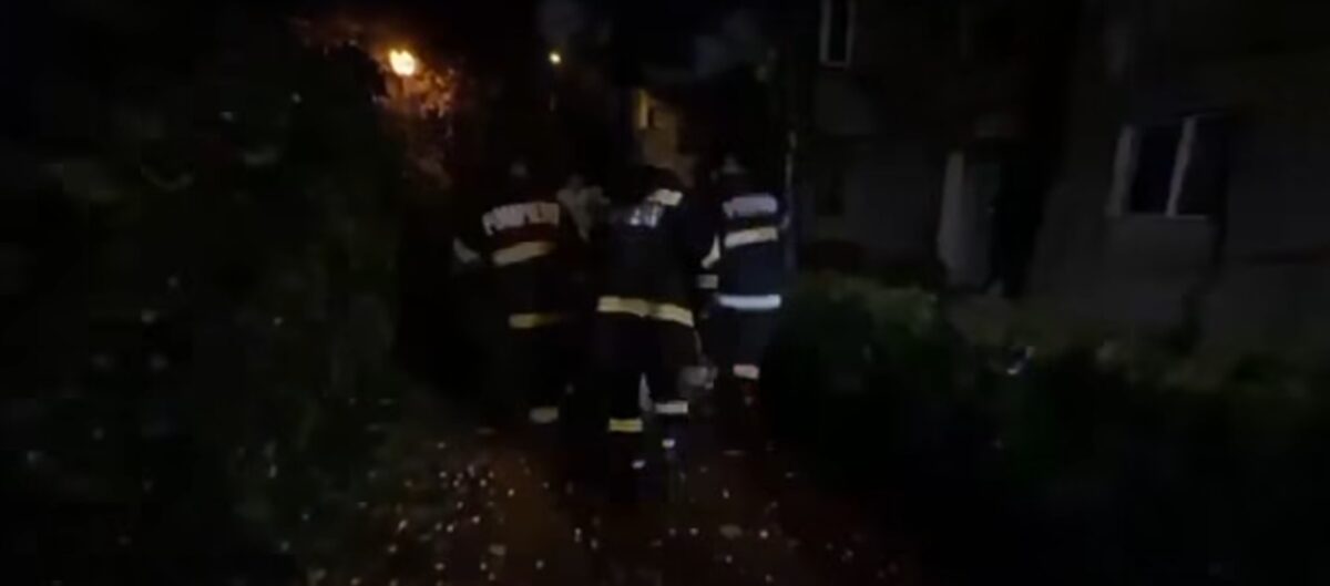 Codul roșu de ploi a provocat ravagii în țară. Ce se întâmplă în Capitală