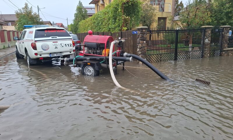 Risc crescut de inundații în mai multe județe din țară. Lista zonelor vizate de avertizările hidrologilor