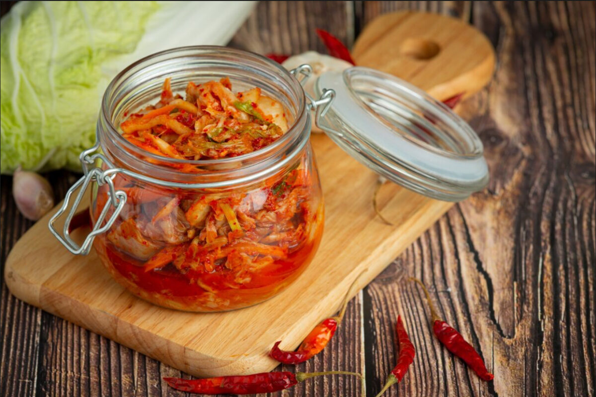 Rețetă ușoară de Kimchi. Varza murată coreeană, un deliciu pentru cei care preferă mâncarea picantă