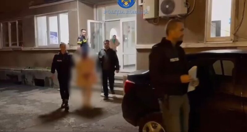Două femei, reținute după un furt cu violență într-un magazin din Sectorul 2. Update