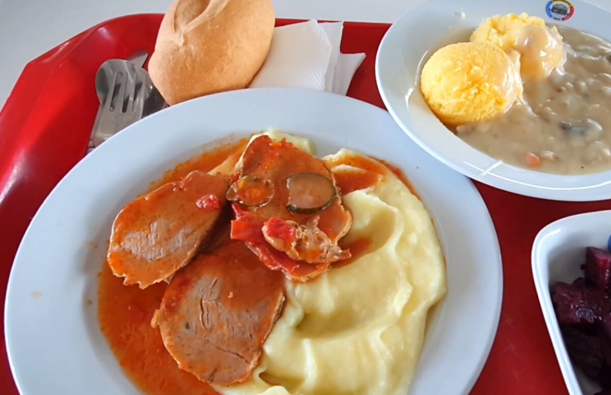 Cât costă o masa caldă la cantinele studențești din marile orașe