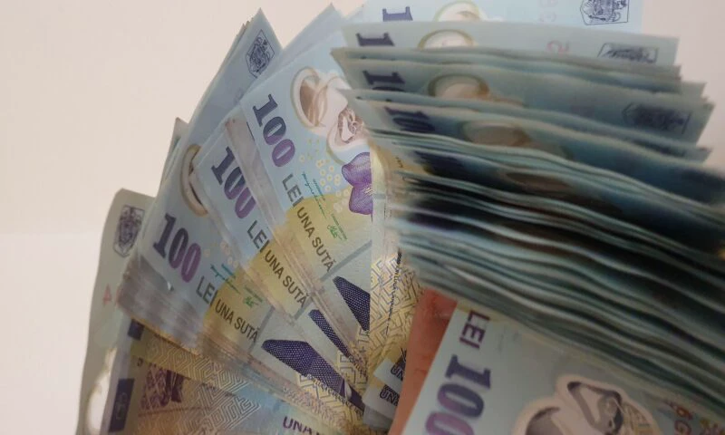 Jobul care le aduce studenților un salariu mare și multe zile libere. Ofertele de angajare curg zilnic