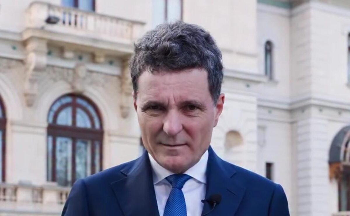 Nicușor Dan, subiectul unor postări identice pe Facebook în ultimele două zile