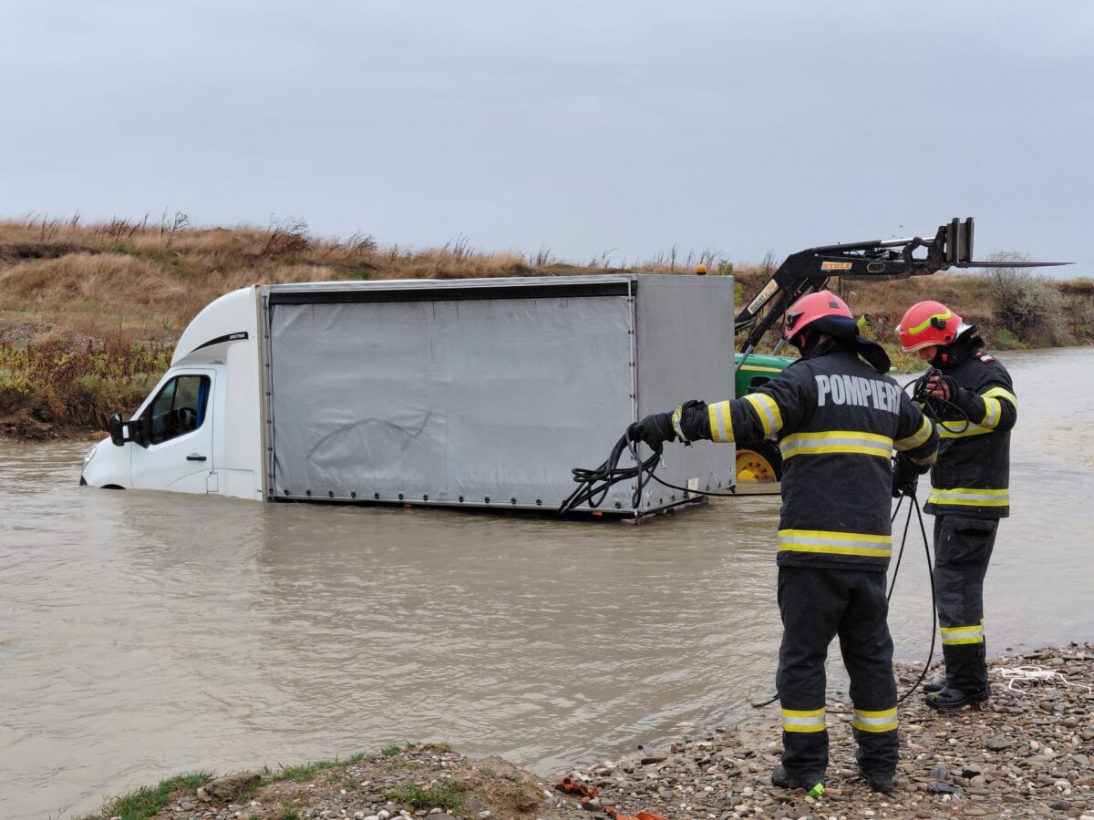 IGSU a anunțat că mai multe localități au fost afectate de precipitațiile abundente