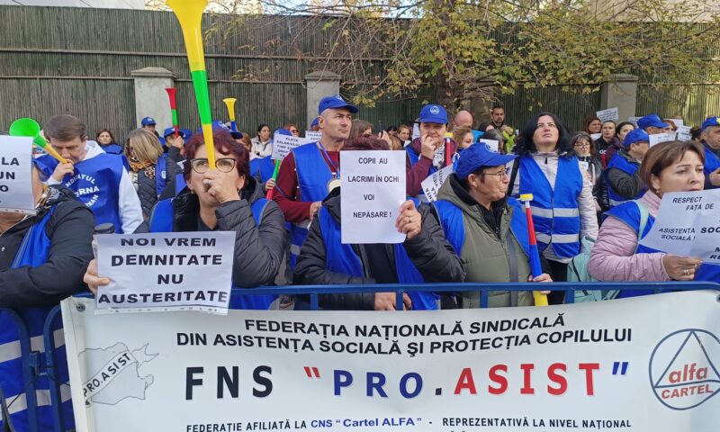 Sindicatele cer salarii și pensii decente. Protest comun în fața Guvernului, pe 29 octombrie