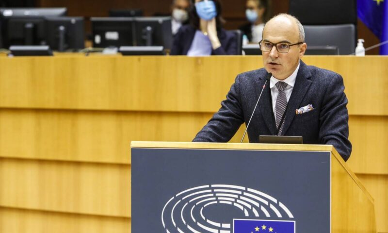 Rareș Bogdan (PPE): Europa trebuie să se trezească și să investeasca rapid în capacitatea sa de apărare