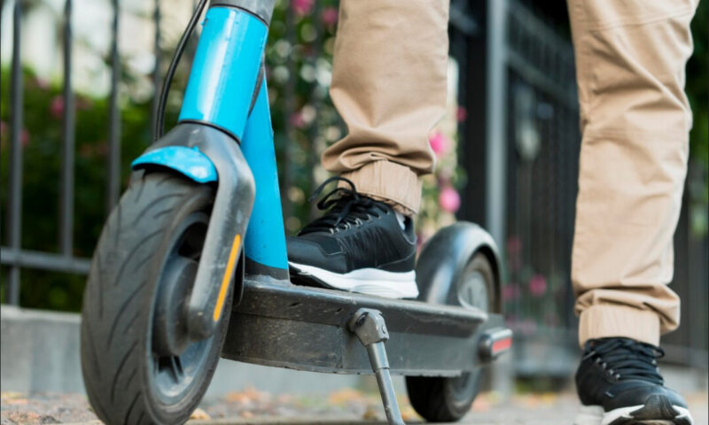 Asigurare RCA obligatorie pentru trotinetele și bicicletele electrice. Ce obligații vor avea posesorii