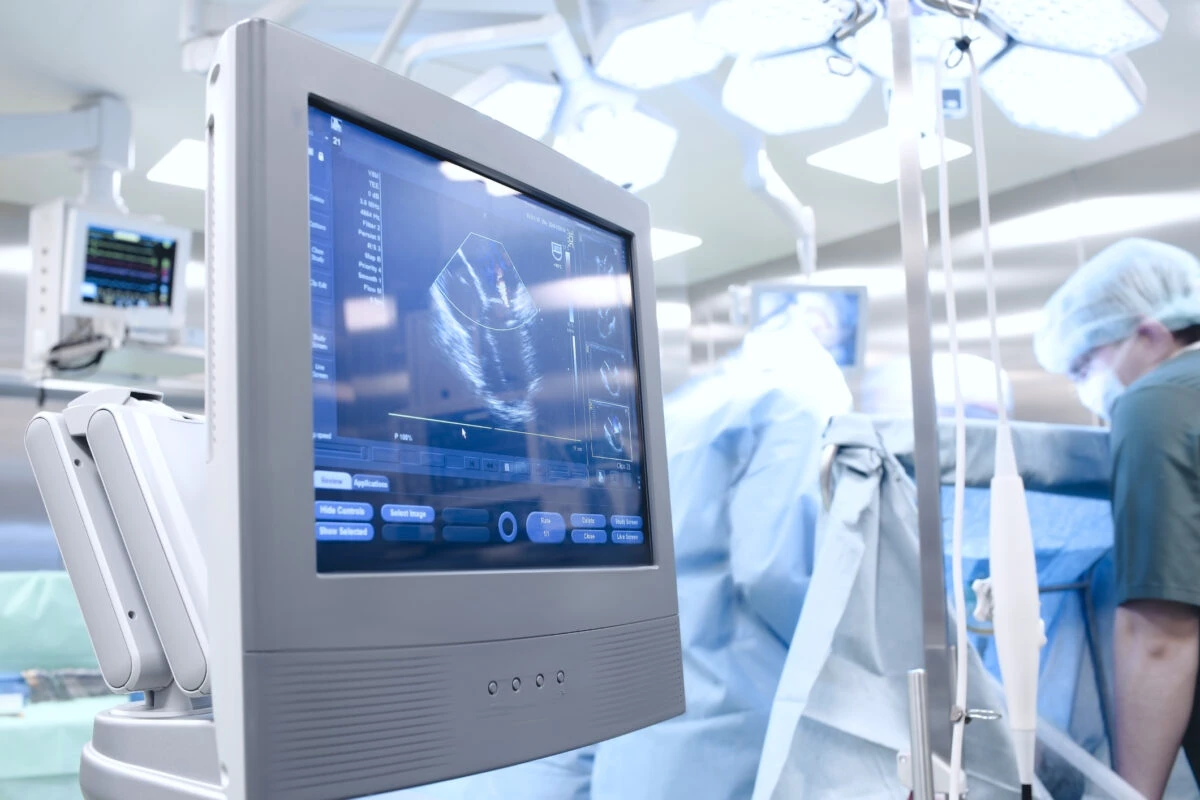 Ultrasunetele în lupta cu cancerul. Un vis științific devenit realitate