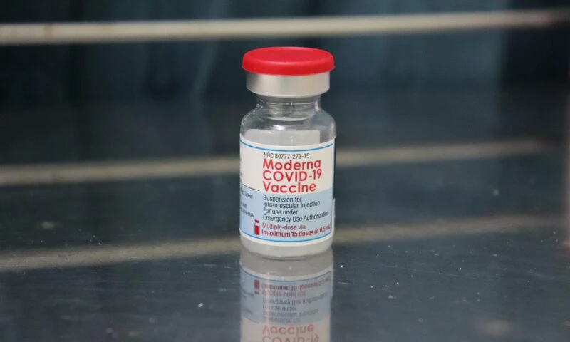 Medicii nu sunt răspunzători de eventualele efecte adverse provocate de vaccinul contra COVID-19