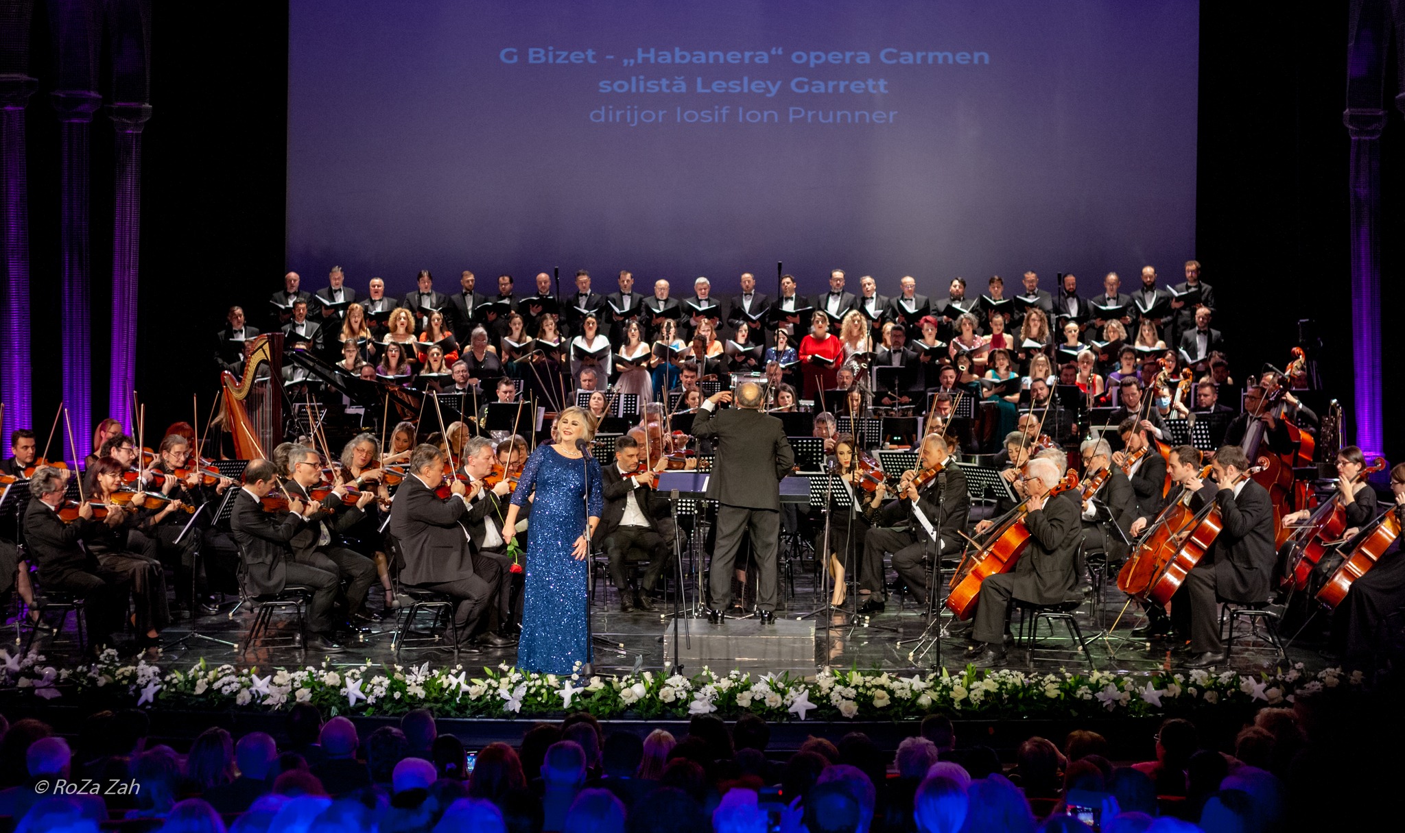 Soprana britanică Lesley Garrett a încântat publicul prezent la Concertul Extraordinar „ARMONIILE SPERANȚEI” de la Opera Națională București la ediția din 2023 (sursă foto: Facebook)