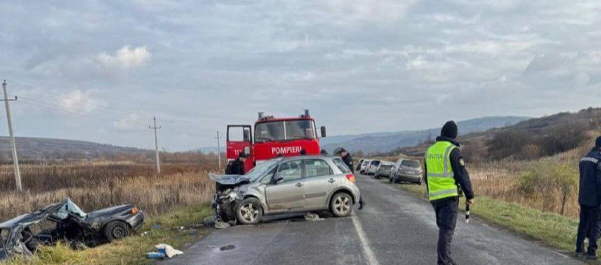 Trei oameni au murit pe loc după un impact frontal la Strășeni. Poliția: viteza, cauza principală. Video/Foto