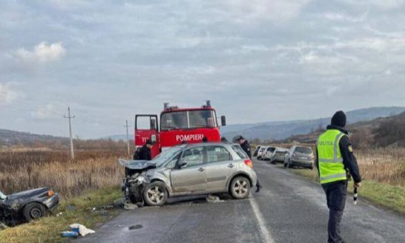 Trei oameni au murit pe loc după un impact frontal la Strășeni. Poliția: viteza, cauza principală. Video/Foto