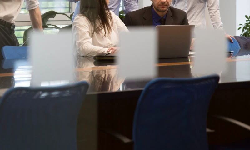 Risipă din bani publici. Autoritatea pentru Administrarea Sistemului Antigrindină plătește salarii mari, deși sistemul este inactiv