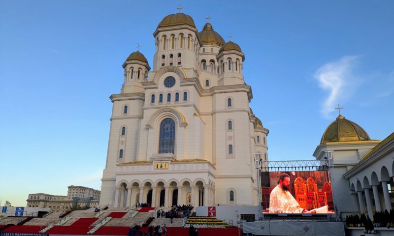 Calendarul Ortodox ianuarie 2026. Șapte sărbători cu cruce roșie în prima lună a anului