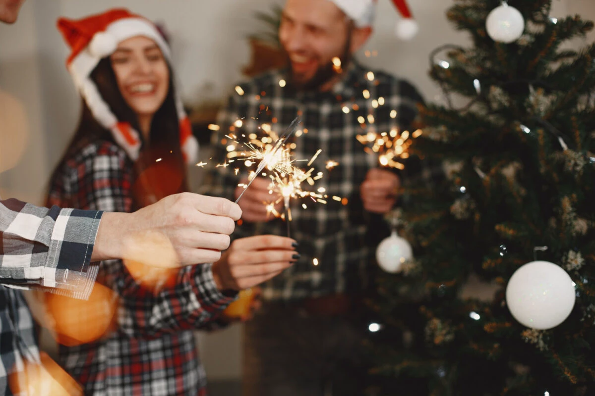 Calendarul zilelor libere de Crăciun și Revelion. Cine nu muncește în prima săptămână din ianuarie
