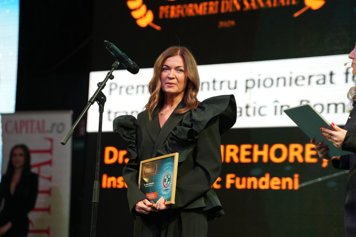 Dr. Doina Hrehoreț, singura femeie chirurg din România care face transplant hepatic, premiată în cadrul Galei Capital Performeri din Sănătate 2025