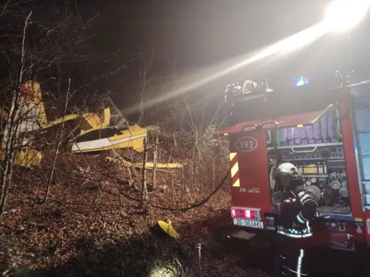 Avion turc de stingere a incendiilor