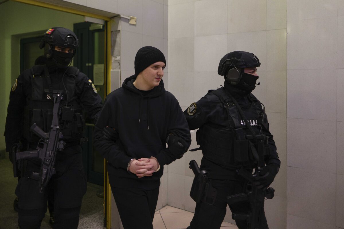 Potra, o nouă încercare de a scăpa de arestul preventiv. Șeful mercenarilor se va întâlni în instanță cu Georgescu