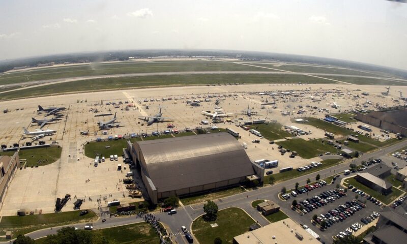 Alertă într-o bază militară din SUA. Un pachet suspect a dus la spitalizarea mai multor persoane