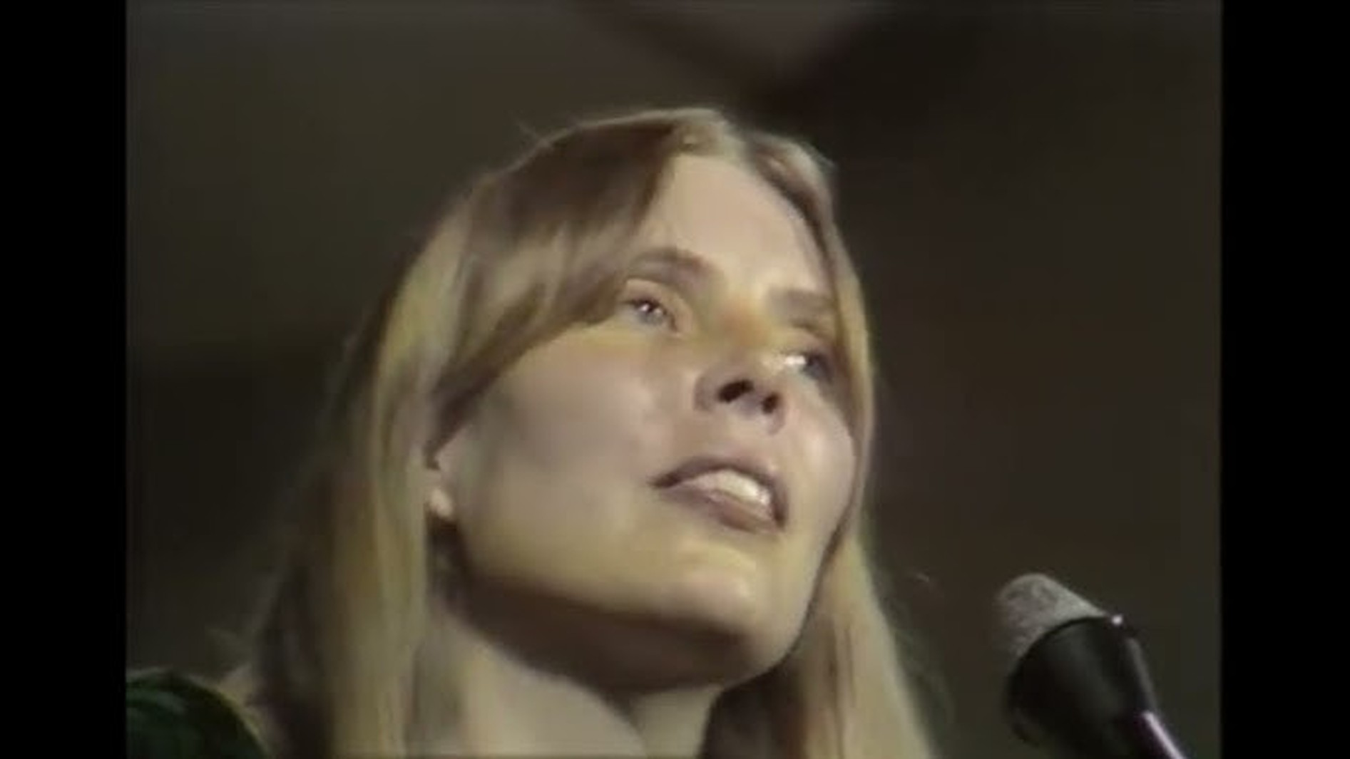 Joni Mitchell.