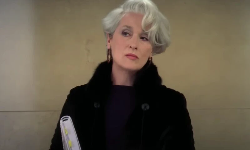 Șapte detalii mai puțin cunoscute despre filmul Diavolul se îmbracă de la Prada. Ce știm până acum despre partea a doua