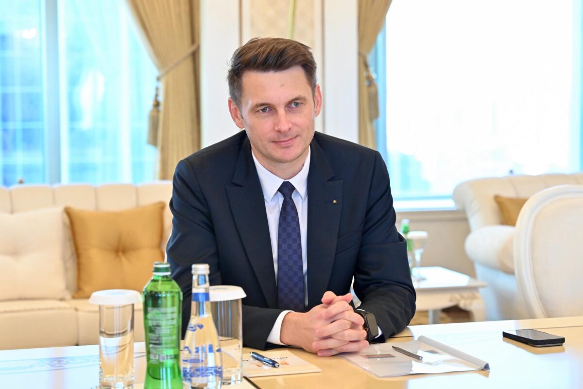 Mircea Abrudean așteaptă decizii clare în coaliție după invitația la dialog lansată de Nicușor Dan