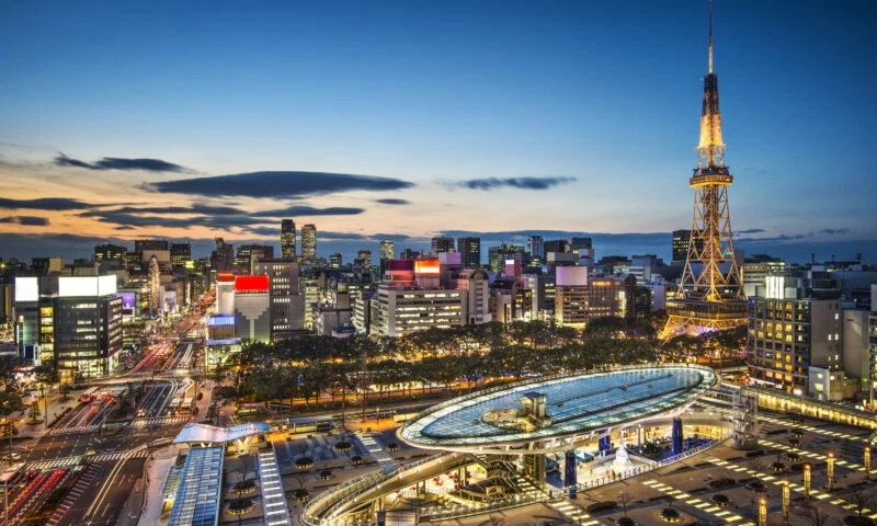 Cel mai plictisitor oraș din Japonia. Nagoya, un loc în care oamenii nu se opresc