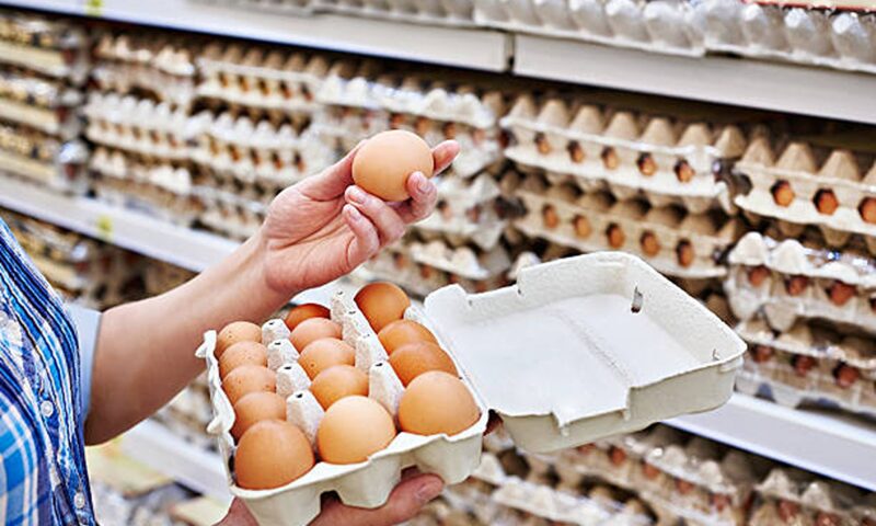 Prețul ouălor crește în Europa. Ce se întâmplă în România