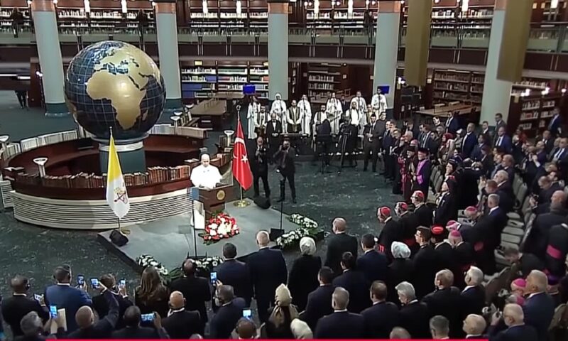 Papa Leon provoacă vâlvă în Orientul Mijlociu: Religia nu trebuie folosită pentru război