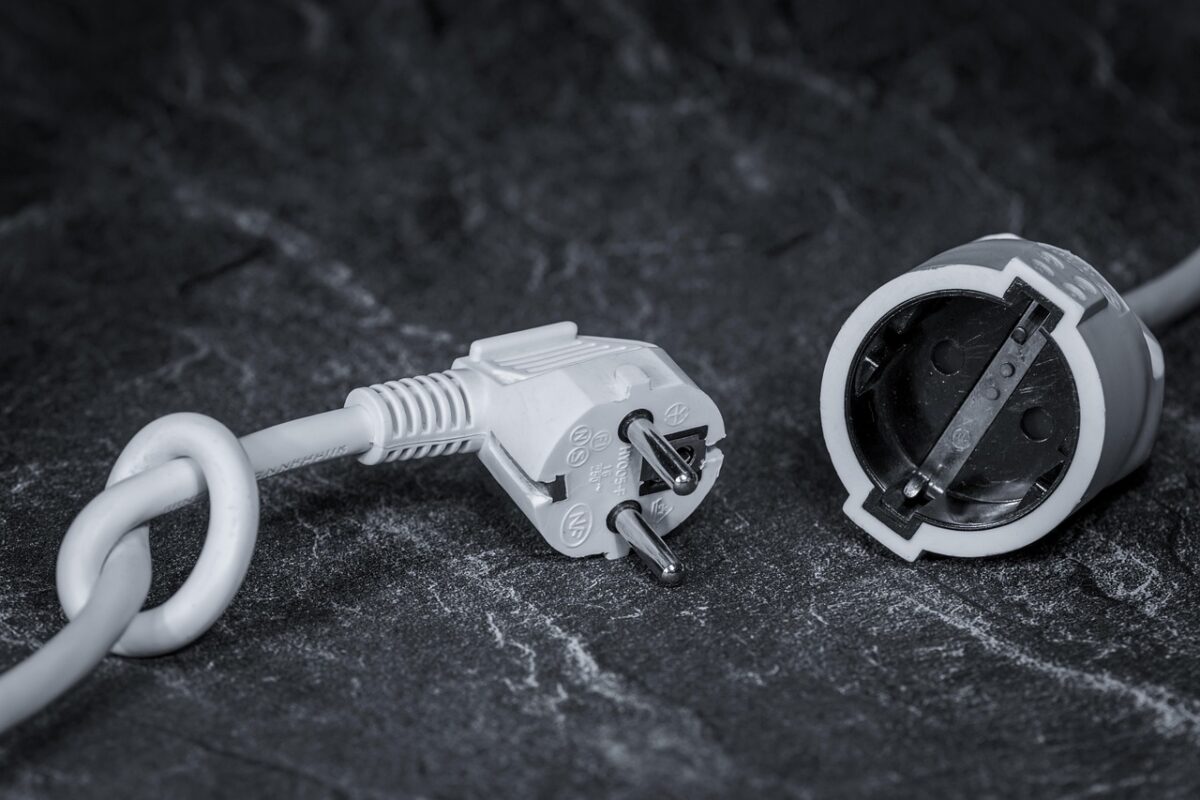 Electrocasnicele pe care nu trebuie să le bagi niciodată în prelungitor