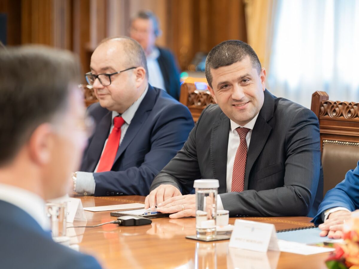 Fifor, atac la Miruță: Logică de contabil de CAP. Pentru el, militarii sunt doar o problemă