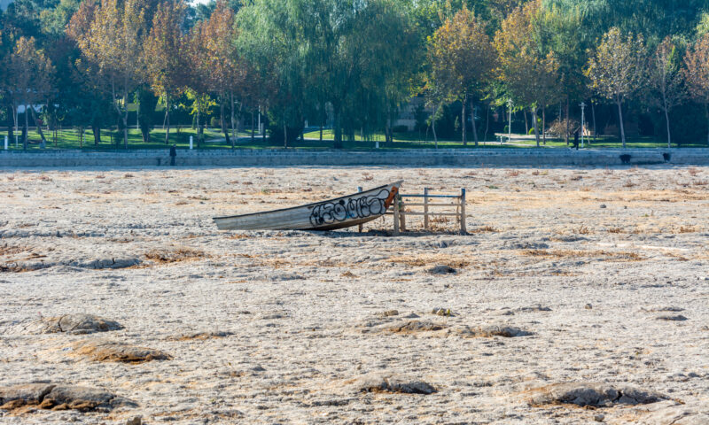 Teheranul, în pericol de raționalizare a apei din cauza secetei istorice