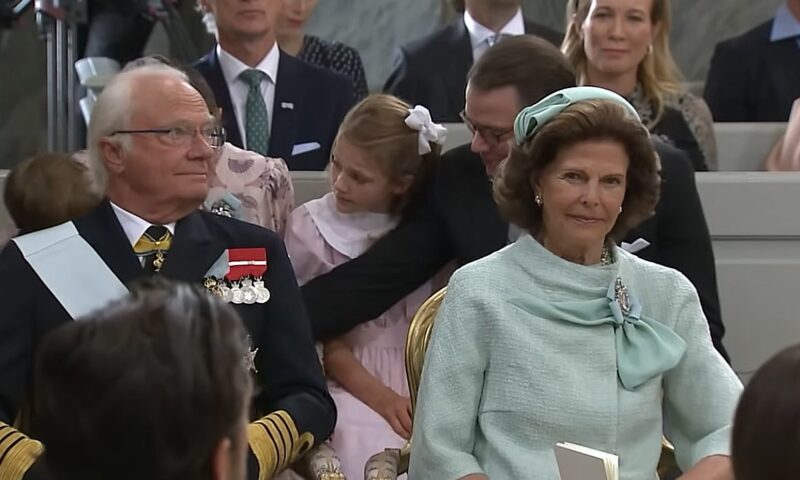 Suedia se pregătește de război. Regele și Prințesa moștenitoare, implicați într-un exercițiul militar istoric