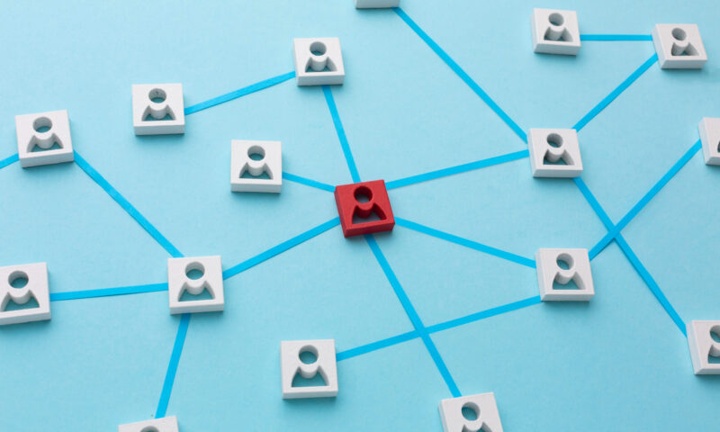 Constantin Hanț și rețeaua sa de firme. Angajarea fictivă a lui Călin Georgescu și conexiunile internaționale