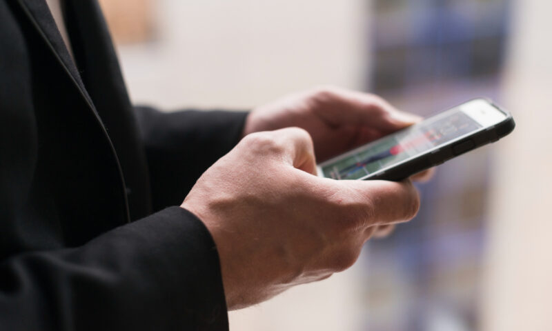 Sturnus, noua amenințare cibernetică pentru telefoanele cu Android. Poate citi mesajele criptate