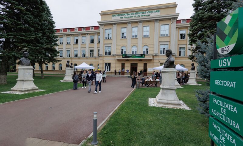 Un profesor universitar din Iași, acuzat că a abuzat o studentă, a fost destituit